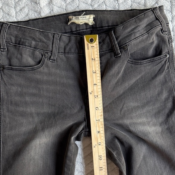 Free People Skinny Jeans Size 27 - Picture 4 of 8
